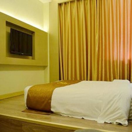 Bella Ingenious Hotel Dongying Exterior photo